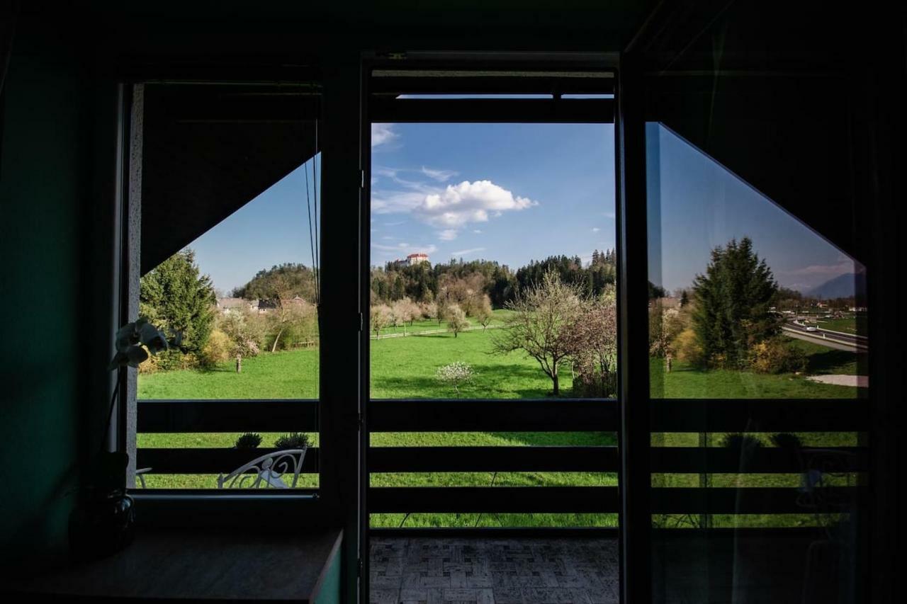 Deerwood Villa-Modern Cozy Apartment With Castle View Bled Bagian luar foto